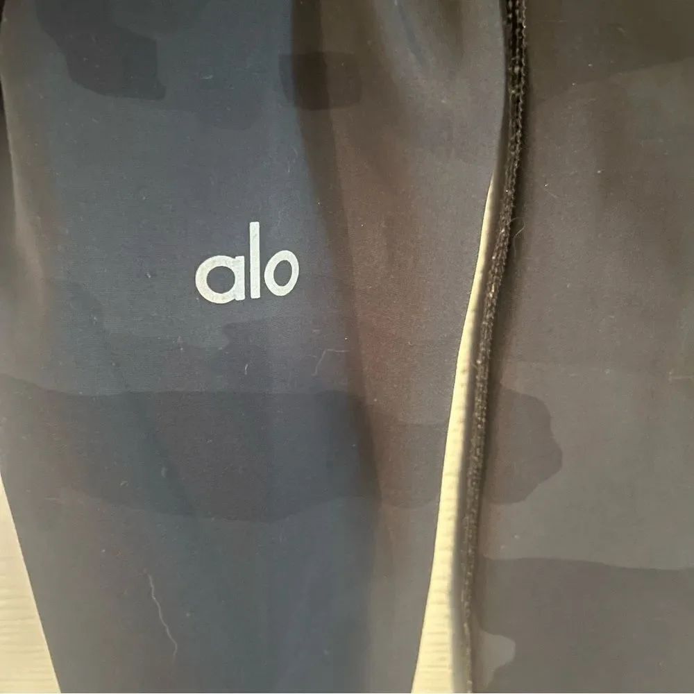 Alo Camo Leggings